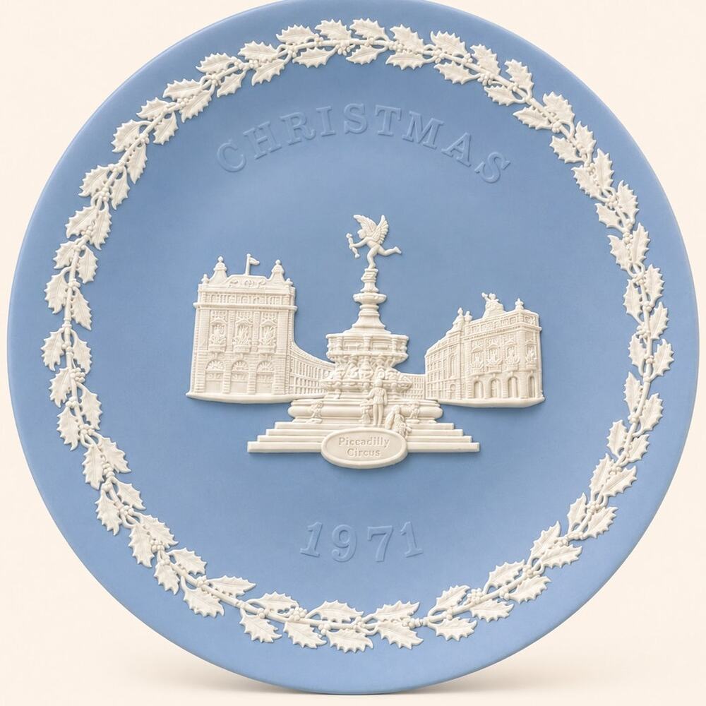 Wedgwood Jasperware Christmas Plate 1971 Piccadilly Circus Original Box